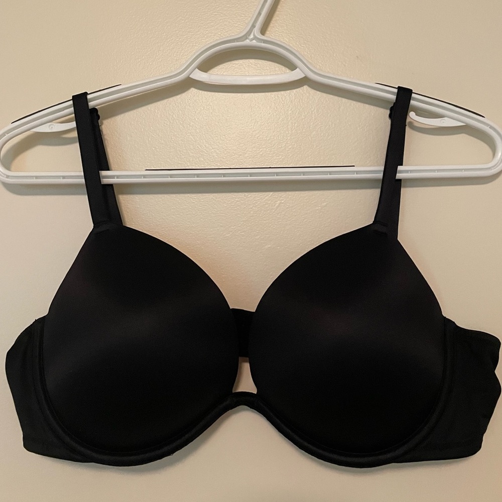 Victoria Secret Wear Everywhere Push Up Bra